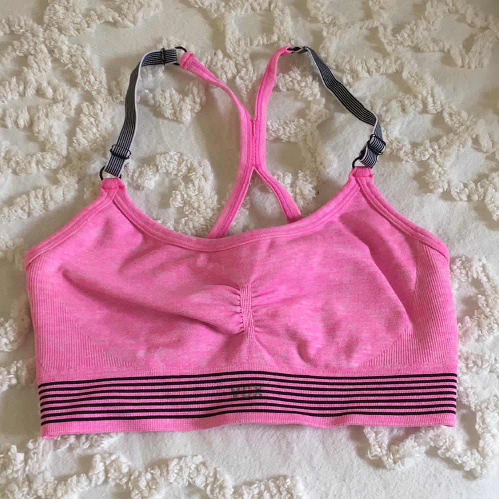 sports bra